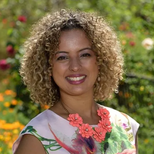 A professional at a hands-on preschool near Santa Clara, CA